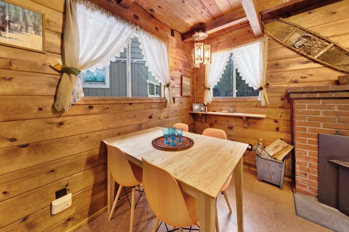 Cozy Cabin in Government Camp - image 6