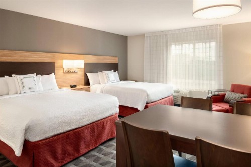 TownePlace Suites by Marriott Milwaukee Grafton - image 8