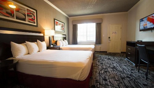 Granada Inn - image 21