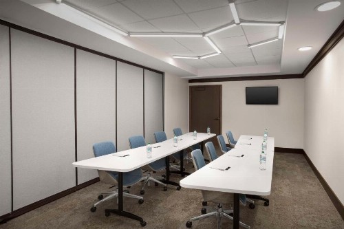 Hilton Garden Inn Granbury - image 29