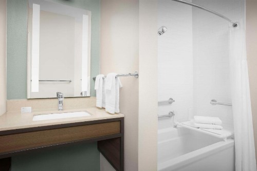 Hilton Garden Inn Granbury - image 35