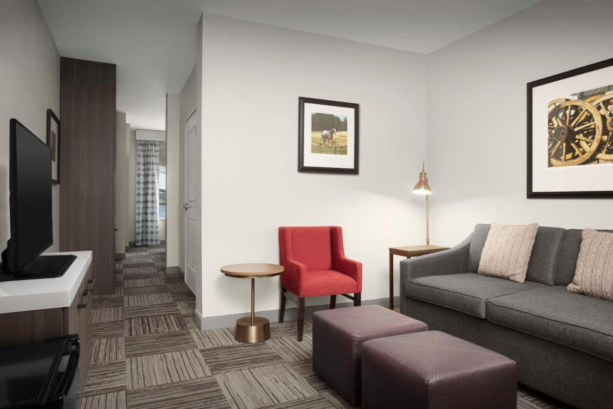 Hilton Garden Inn Granbury - image 4
