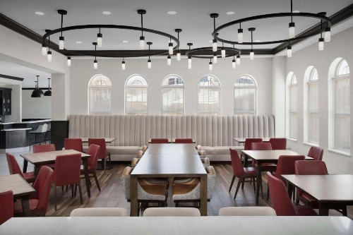 Hilton Garden Inn Granbury - image 8