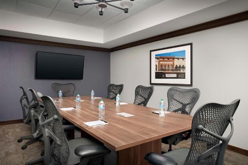 Hilton Garden Inn Granbury - image 9