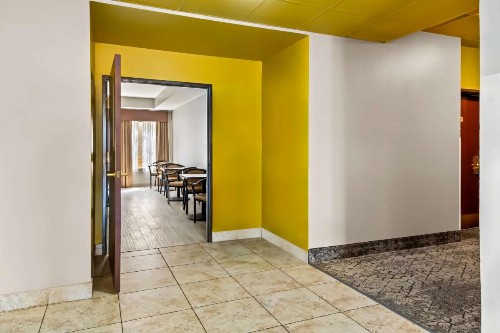 Quality Inn & Suites Granbury - image 10