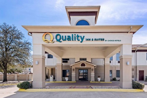Quality Inn & Suites Granbury - image 11