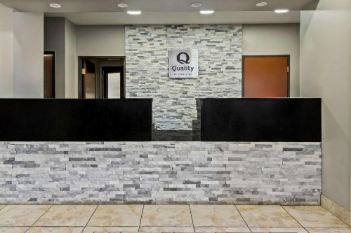 Quality Inn & Suites Granbury - image 4