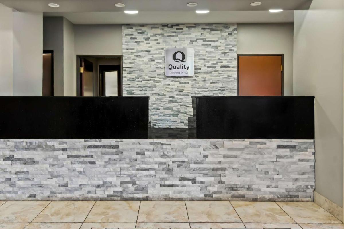 Quality Inn & Suites Granbury - image 4