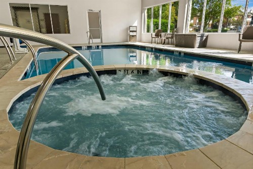 Comfort Suites Granbury - image 37