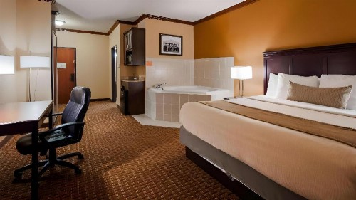 Best Western Granbury Inn and Suites - image 23