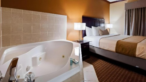 Best Western Granbury Inn and Suites - image 25
