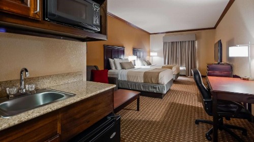 Best Western Granbury Inn and Suites - image 32