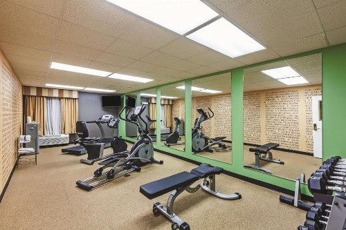 La Quinta by Wyndham Granbury - image 15