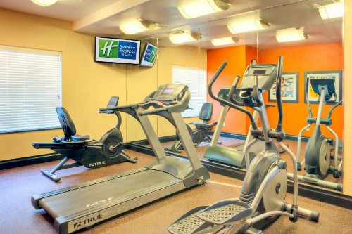 Holiday Inn Express and Suites Granbury an IHG Hotel - image 15