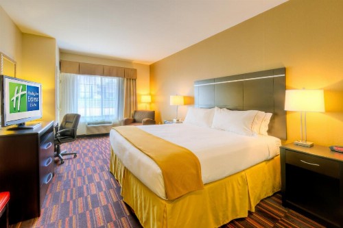 Holiday Inn Express and Suites Granbury an IHG Hotel - image 22