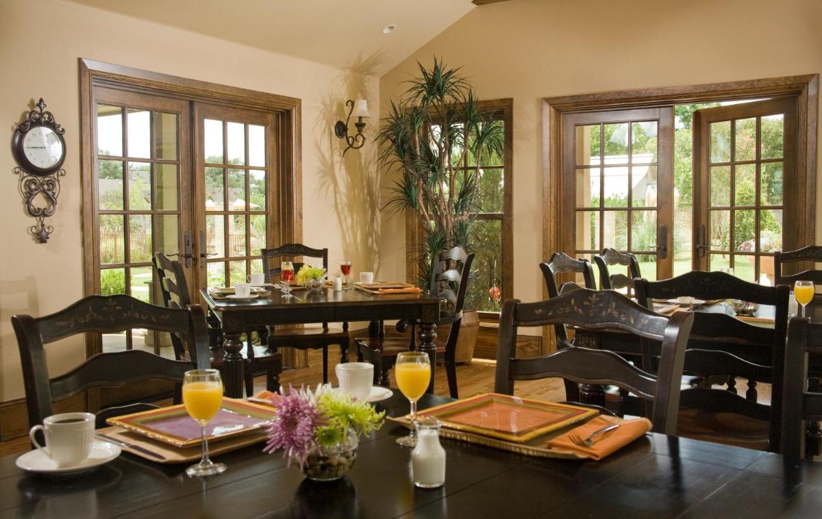 Inn on Lake Granbury - image 6