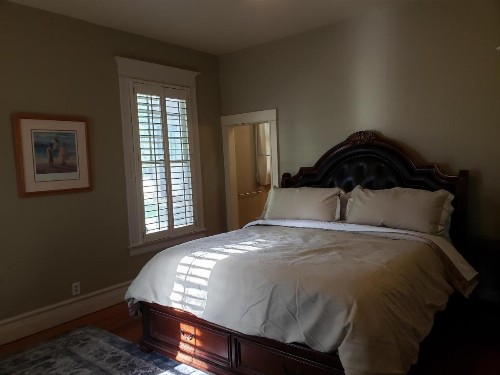 Iron Horse Inn - image 12