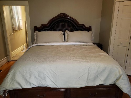 Iron Horse Inn - image 15
