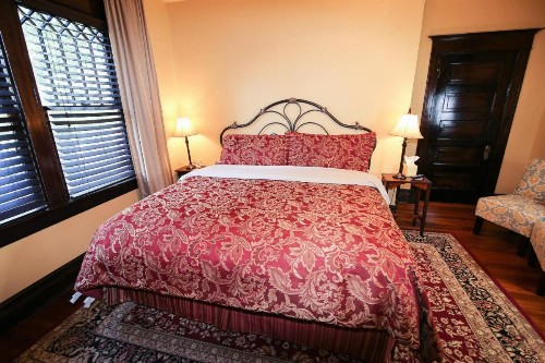 Iron Horse Inn - image 17