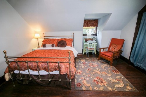 Iron Horse Inn - image 26