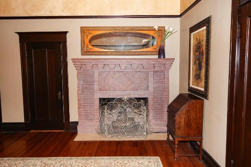 Iron Horse Inn - image 4