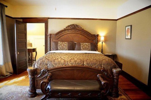 Iron Horse Inn - image 47