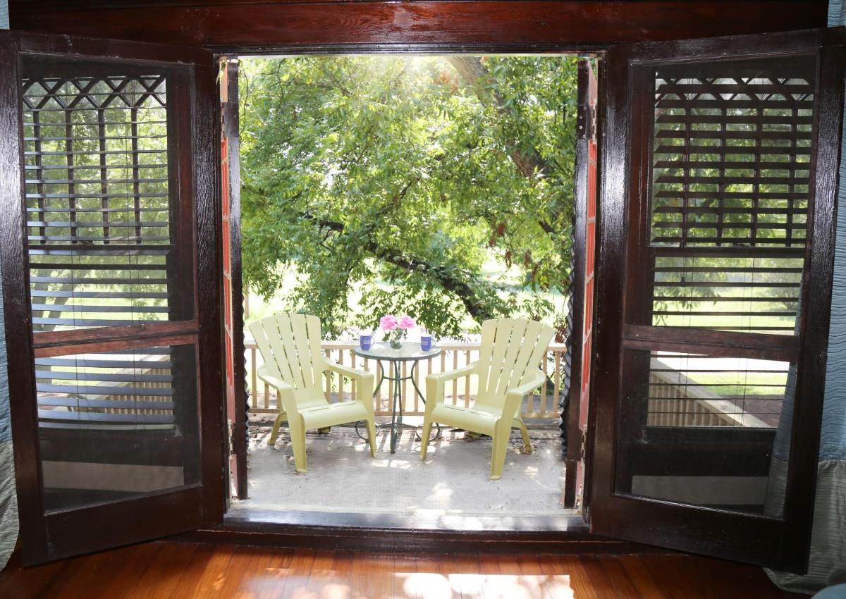 Iron Horse Inn - image 7