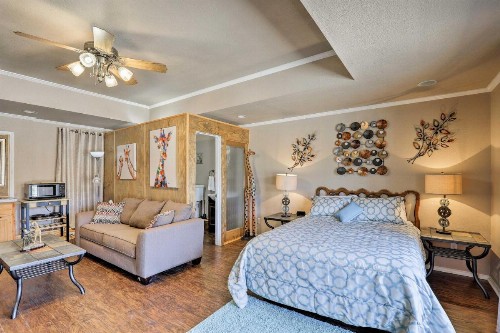 Granbury Studio- 10 Mins From Town and the Lake! - image 8