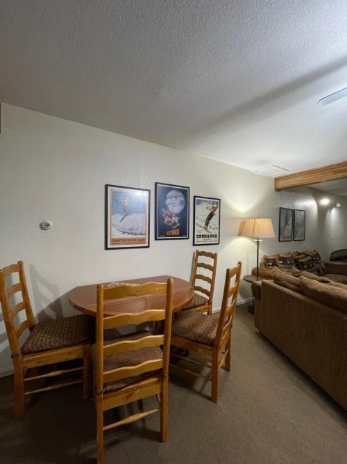Hideaway Mountain Lodge - image 29