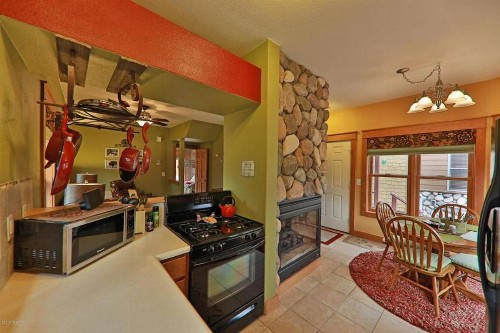 Cozy Mountain Home w/ Hot Tub Pool & Fishing! - image 7