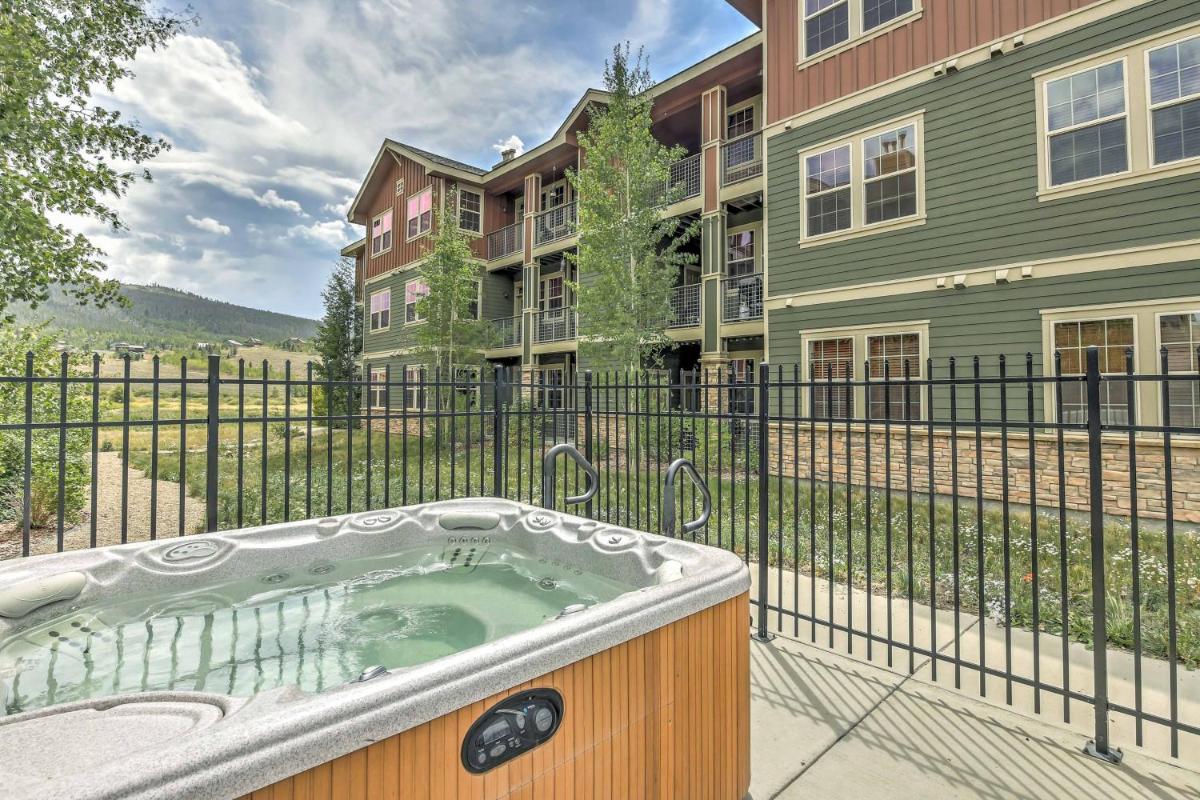 Granby Condo with Balconies Mtn Views and Pool Access! - image 2