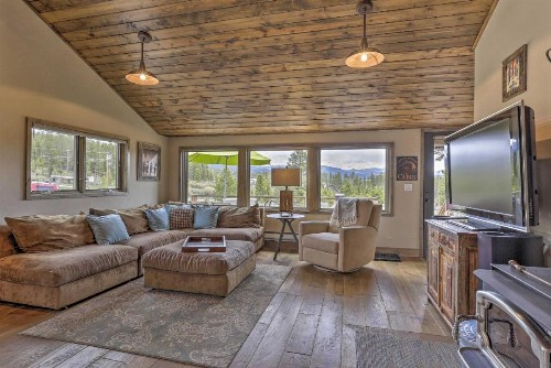 Updated Cabin with Hot Tub - 11 Mi to Winter Park! - image 10