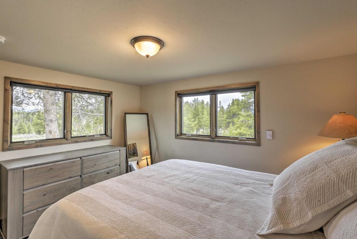 Updated Cabin with Hot Tub - 11 Mi to Winter Park! - image 6