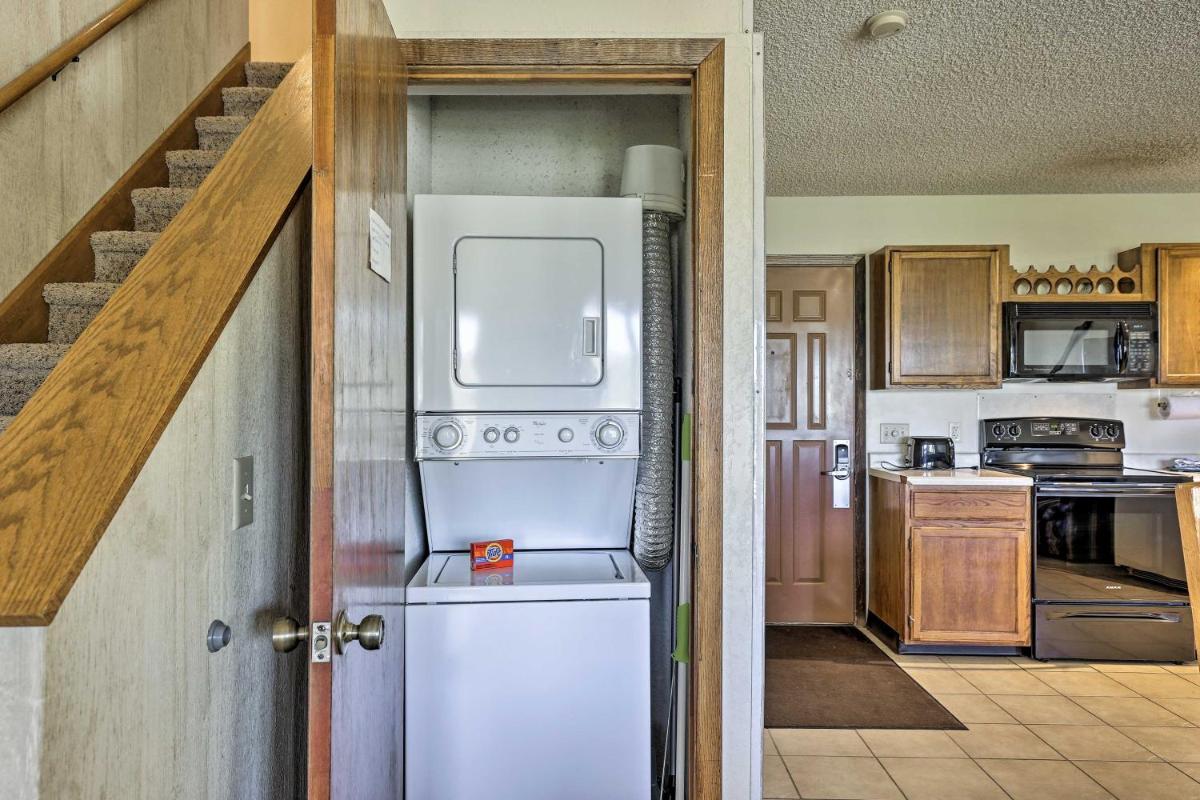 Ski-In and Ski-Out Granby Ranch Condo with Hot Tub! - image 2