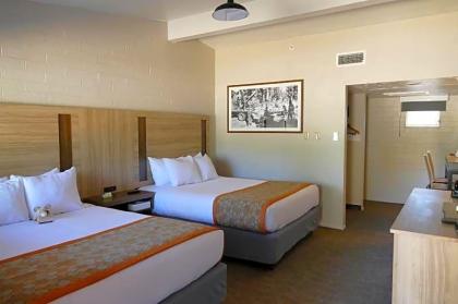 Yavapai Lodge - Inside the Park - image 2