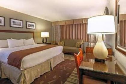 Yavapai Lodge - Inside the Park - image 3
