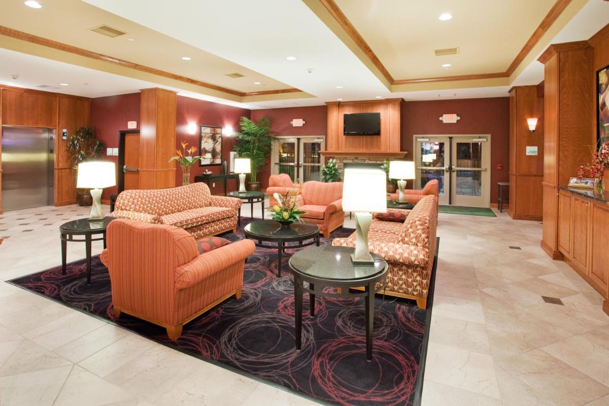 Holiday Inn Hotel & Suites Grand Junction-Airport an IHG Hotel - image 2