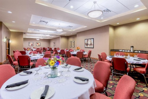 Holiday Inn Hotel & Suites Grand Junction-Airport an IHG Hotel - image 36