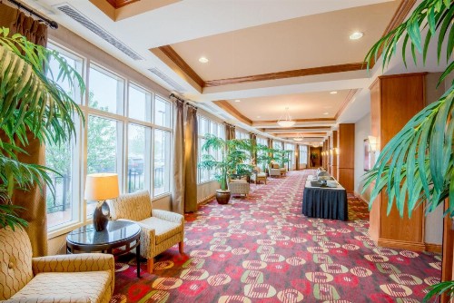 Holiday Inn Hotel & Suites Grand Junction-Airport an IHG Hotel - image 39