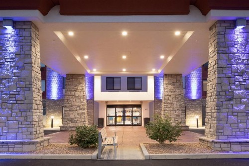 Holiday Inn Express Hotel & Suites Grand Junction an IHG Hotel - image 3