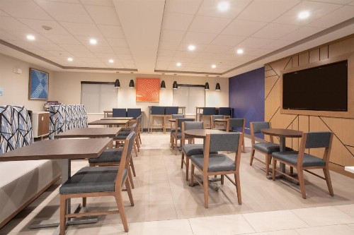 Holiday Inn Express Hotel & Suites Grand Junction an IHG Hotel - image 47