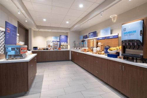 Holiday Inn Express Hotel & Suites Grand Junction an IHG Hotel - image 5