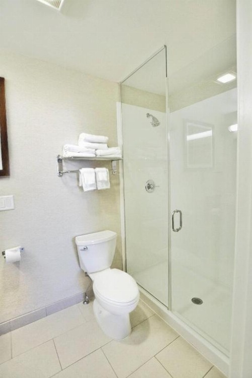 Hampton Inn Grand Junction - image 20