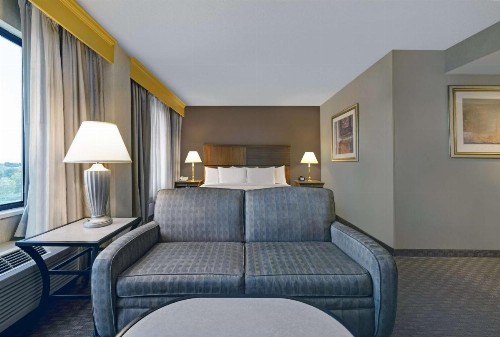 DoubleTree by Hilton Grand Junction - image 24
