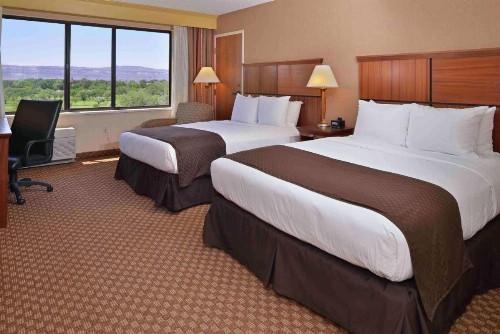 DoubleTree by Hilton Grand Junction - image 32