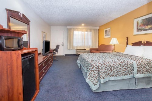 Days Inn by Wyndham Grand Junction - image 10
