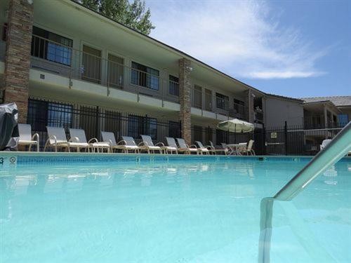 Days Inn by Wyndham Grand Junction - image 11