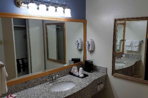 Days Inn by Wyndham Grand Junction - image 15