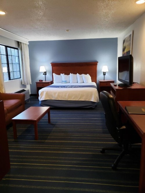 Days Inn by Wyndham Grand Junction - image 25
