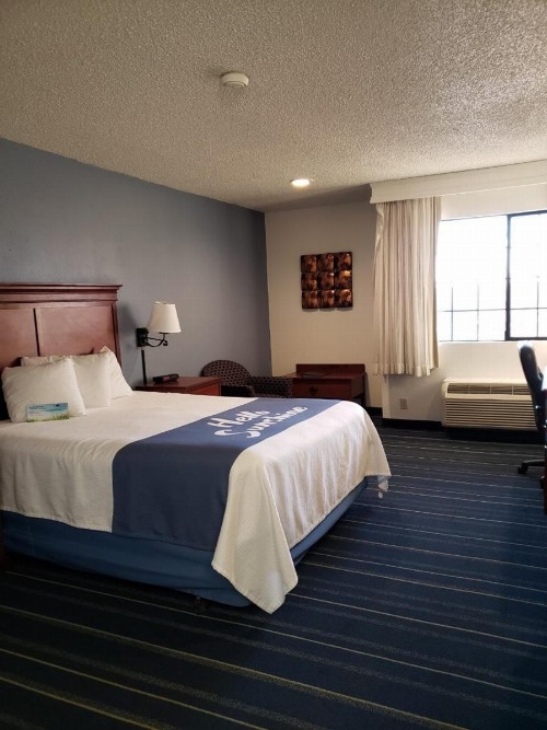 Days Inn by Wyndham Grand Junction - image 9